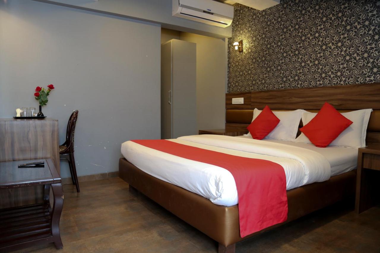Hotel Sea Shore Navi Mumbai Esterno foto