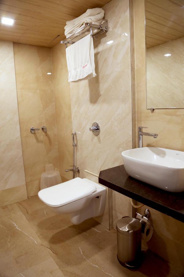 Hotel Sea Shore Navi Mumbai Esterno foto