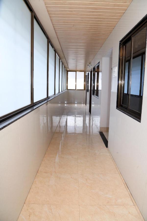 Hotel Sea Shore Navi Mumbai Esterno foto